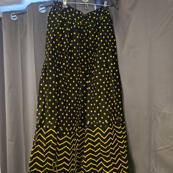 NEW WITH TAGS: Ofuure Black and Yellow Plus Size Maxi Skirt - Picture 3 of 4